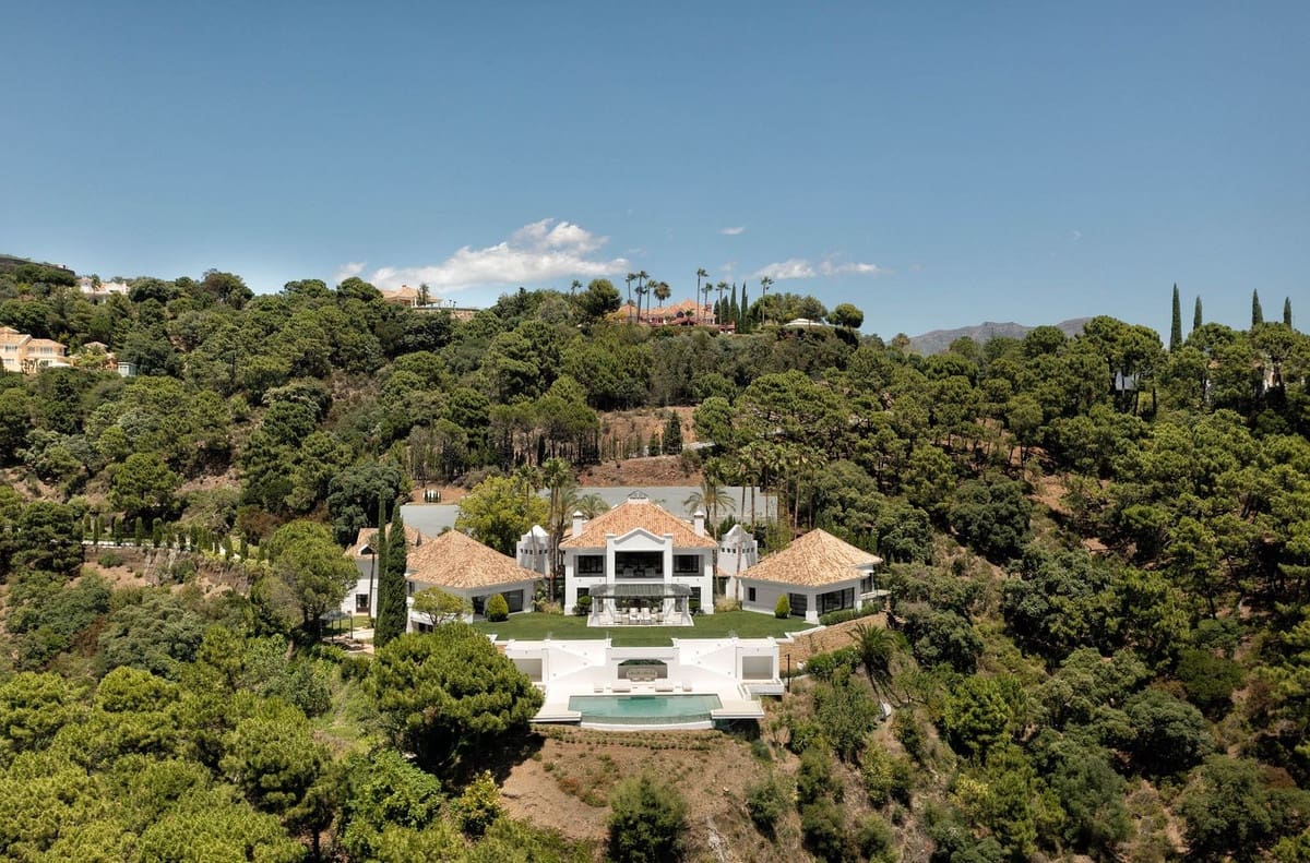 Chalet de 6 habitaciones en La Zagaleta en venta con piscina garaje - 14.900.000 € (Ref: 9472741)