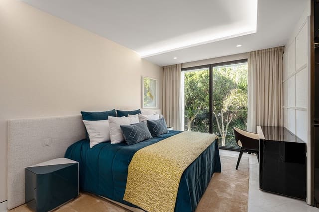 4 sovrum Takvåning till salu i Estepona - 8 000 000 € (Ref: 9472742)