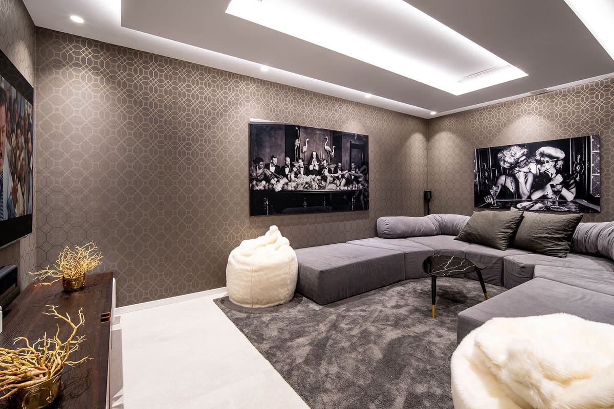 4 bedroom Villa for sale in Nueva Andalucia - € 3,250,000 (Ref: 9472743)