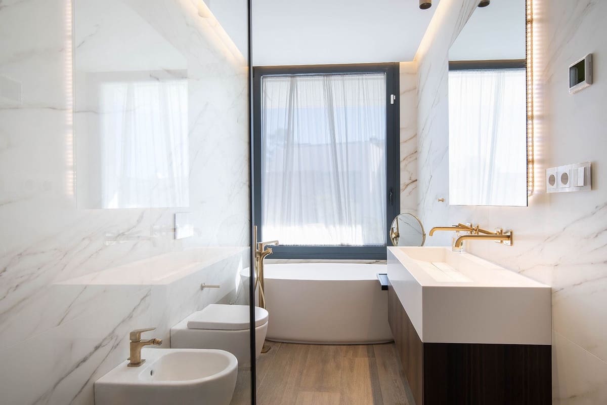 4 bedroom Villa for sale in Nueva Andalucia - € 3,250,000 (Ref: 9472743)