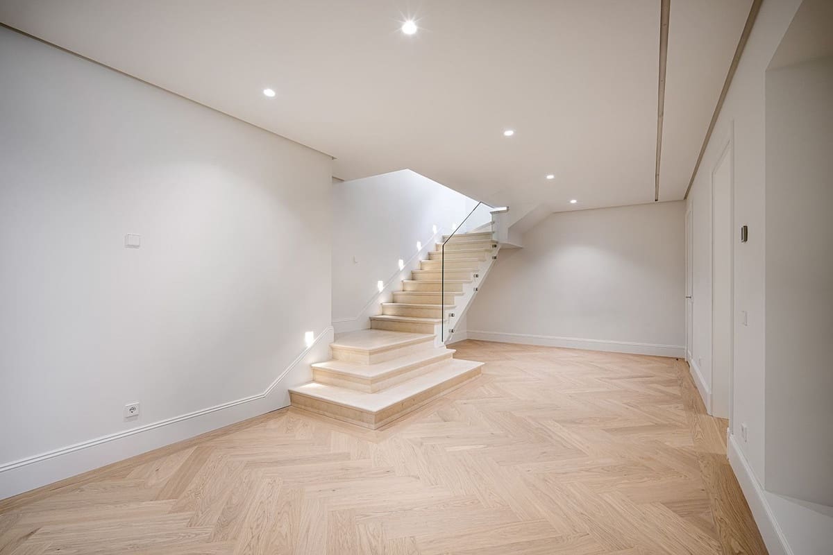 4 bedroom Villa for sale in Nueva Andalucia - € 4,500,000 (Ref: 9472746)