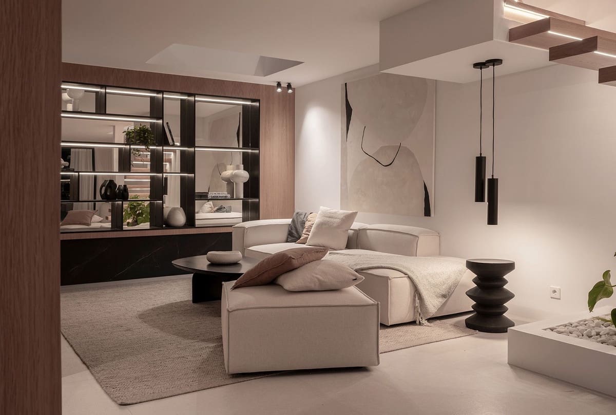 5 bedroom Villa for sale in Nueva Andalucia - € 1,995,000 (Ref: 9472748)