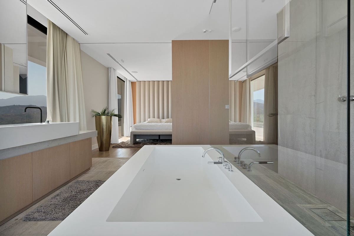 7 sypialnia Willa na sprzedaż w Benahavis z basenem garażem - 4 200 000 € (Ref: 9472749)