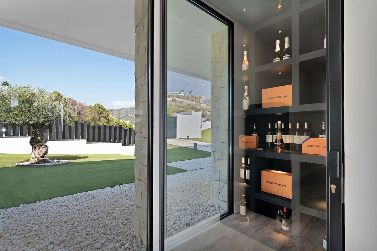 7 sypialnia Willa na sprzedaż w Benahavis z basenem garażem - 4 200 000 € (Ref: 9472749)