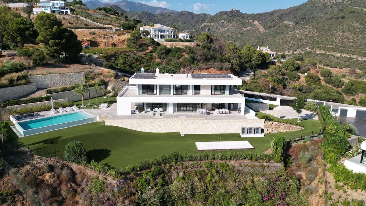 7 sypialnia Willa na sprzedaż w Benahavis z basenem garażem - 4 200 000 € (Ref: 9472749)