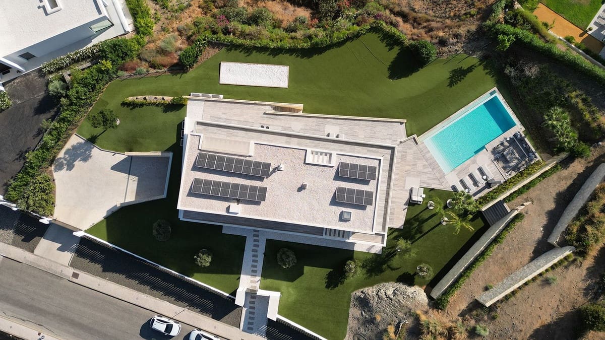 7 sypialnia Willa na sprzedaż w Benahavis z basenem garażem - 4 200 000 € (Ref: 9472749)