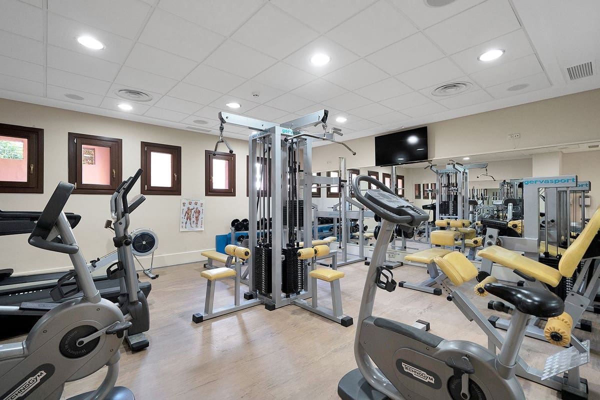 2 bedroom Apartment for sale in New Golden Mile with pool garage - € 850,000 (Ref: 9472750)