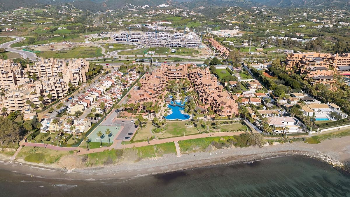 2 bedroom Apartment for sale in New Golden Mile with pool garage - € 850,000 (Ref: 9472750)