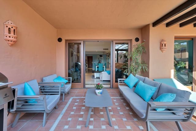 2 sovrum Lägenhet till salu i New Golden Mile, Estepona med pool garage - 850 000 € (Ref: 9472750)