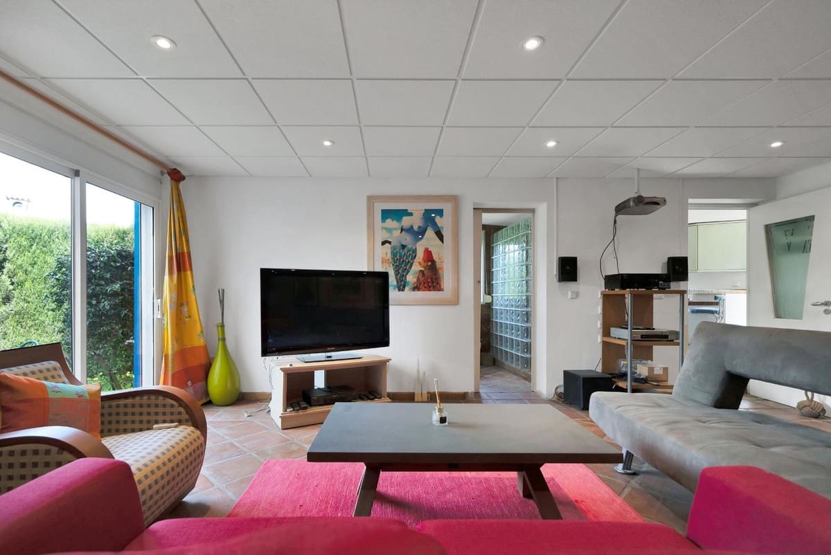 4 bedroom Villa for sale in Mijas Costa with pool garage - € 748,000 (Ref: 9472751)