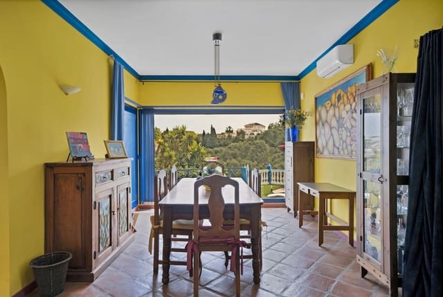 4 Zimmer Villa zu verkaufen in Mijas Costa, Mijas mit Pool Garage - 748.000 € (Ref: 9472751)