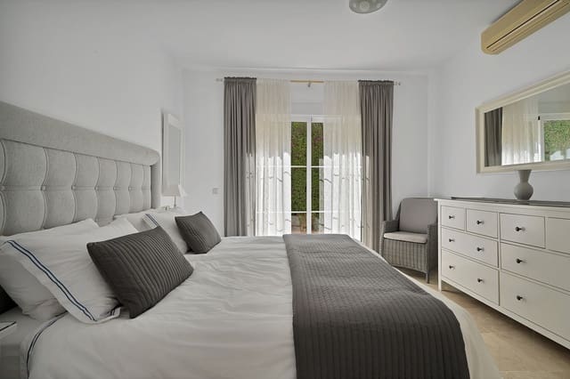 4 soveværelse Villa til salg i El Paraíso, Benahavís med swimmingpool garage - € 1.750.000 (Ref: 9472752)