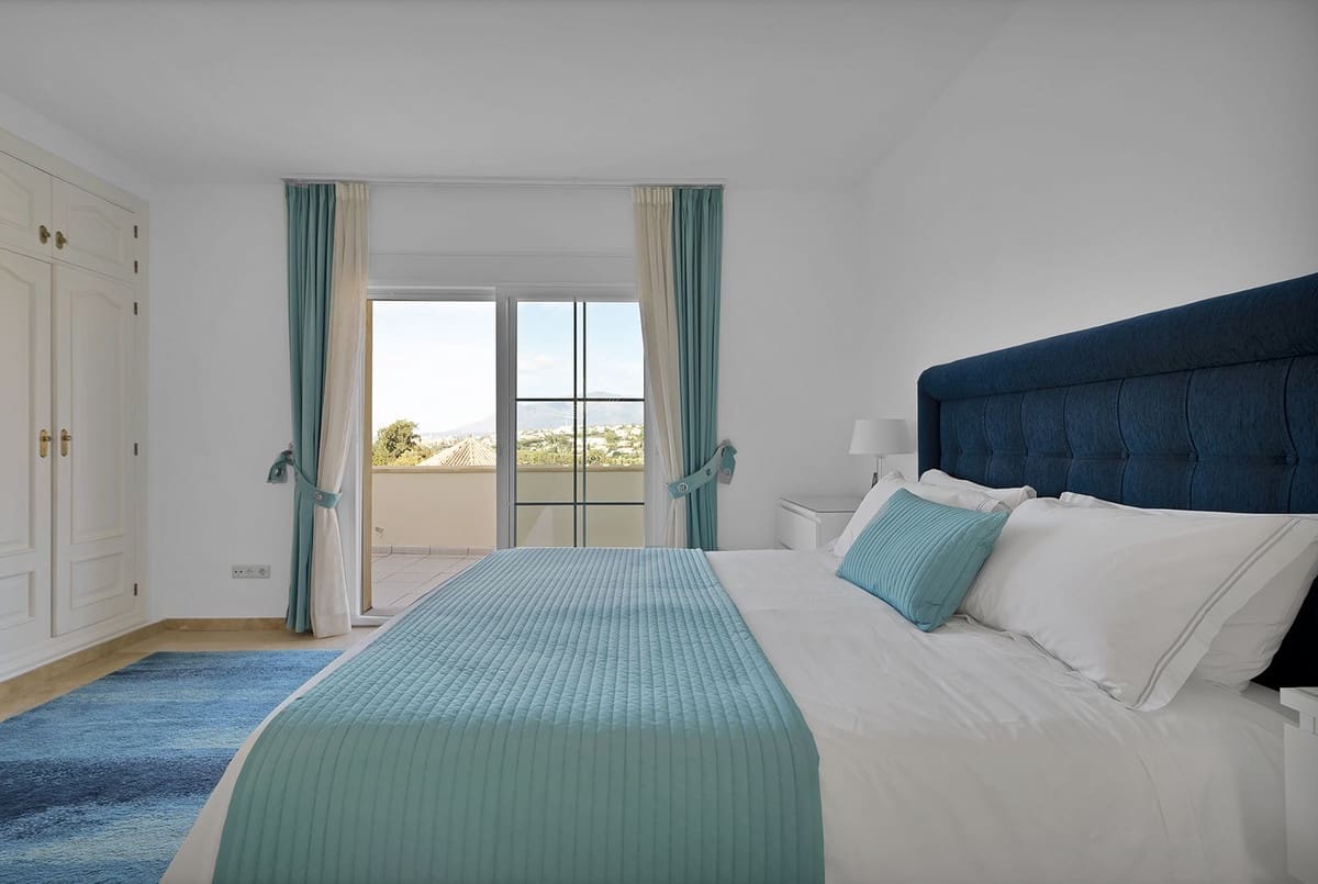 4 soveværelse Villa til salg i Benahavis med swimmingpool garage - € 1.750.000 (Ref: 9472752)