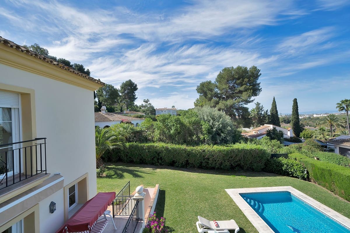 4 soveværelse Villa til salg i Benahavis med swimmingpool garage - € 1.750.000 (Ref: 9472752)