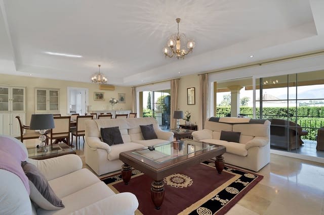 Chalet de 4 habitaciones en El Paraíso, Benahavís en venta con piscina garaje - 1.750.000 € (Ref: 9472752)