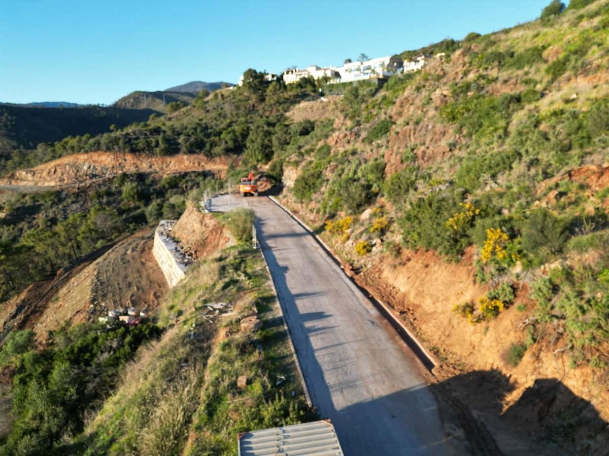 Byggetomt til salgs i Benahavis - € 550 000 (Ref: 9472753)