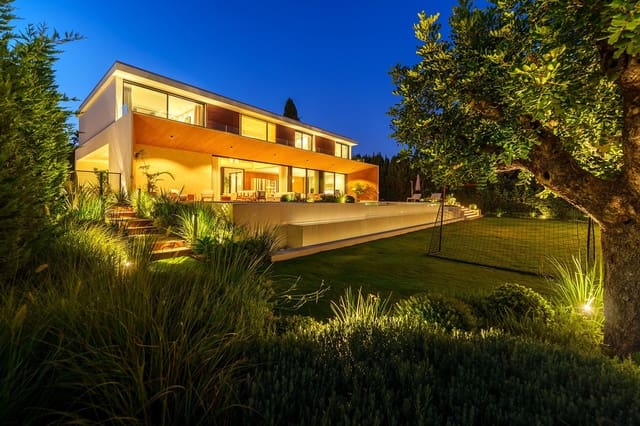 Chalet de 6 habitaciones en Guadalmina Alta, Marbella en venta - 5.995.000 € (Ref: 9474523)