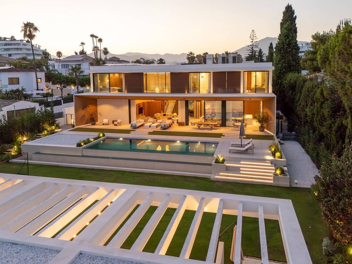 6 soverom Villa til salgs i Guadalmina - € 5 995 000 (Ref: 9474523)