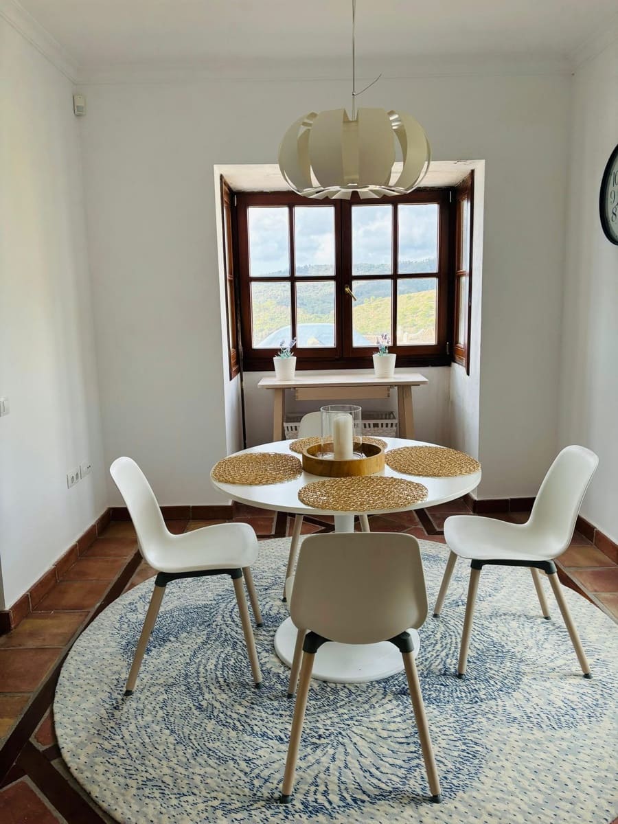 Casa de 3 habitaciones en Benahavís en venta - 695.000 € (Ref: 9521679)