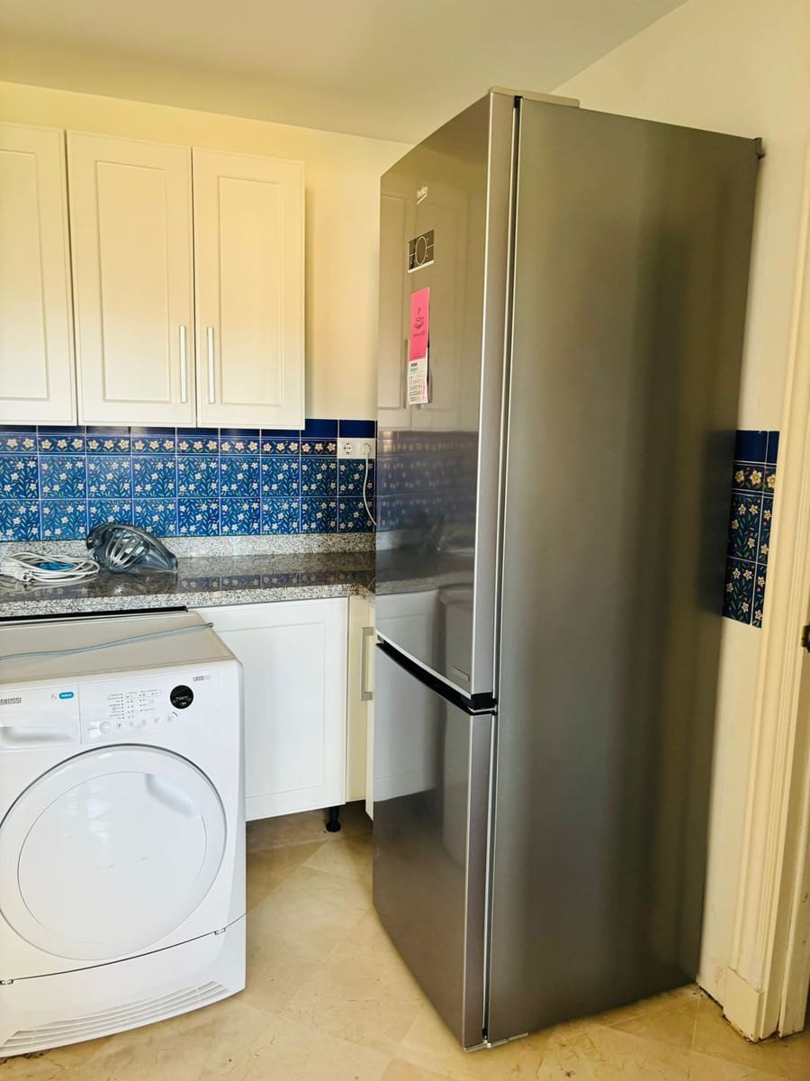 Casa de 3 habitaciones en Benahavís en venta - 695.000 € (Ref: 9521679)