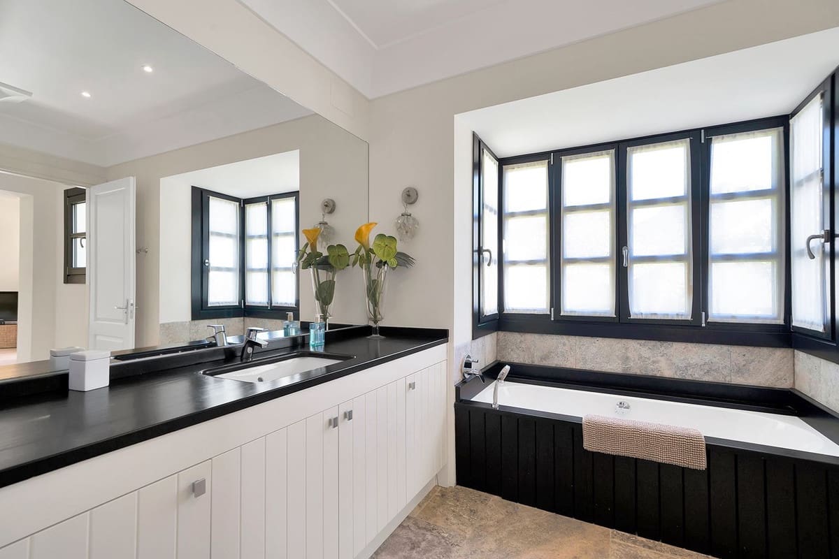 5 sypialnia Willa na sprzedaż w Benahavis - 4 950 000 € (Ref: 9564240)