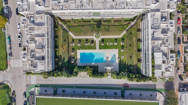 3 soveværelse Lejlighed til salg i Cancelada, Estepona med swimmingpool garage - € 569.900 (Ref: 9565733)