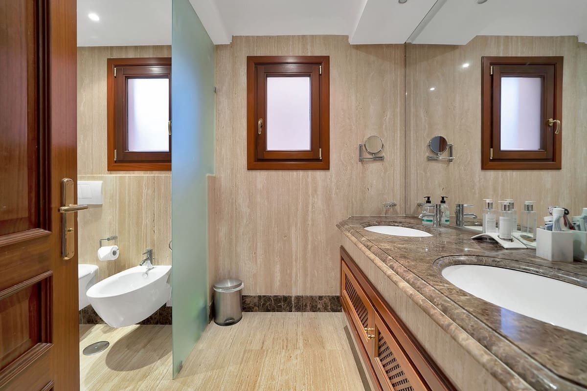 2 bedroom Apartment for sale in New Golden Mile with pool garage - € 850,000 (Ref: 9571800)