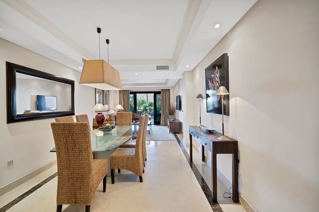 2 quarto Apartamento para venda em New Golden Mile, Estepona com piscina garagem - 850 000 € (Ref: 9571800)