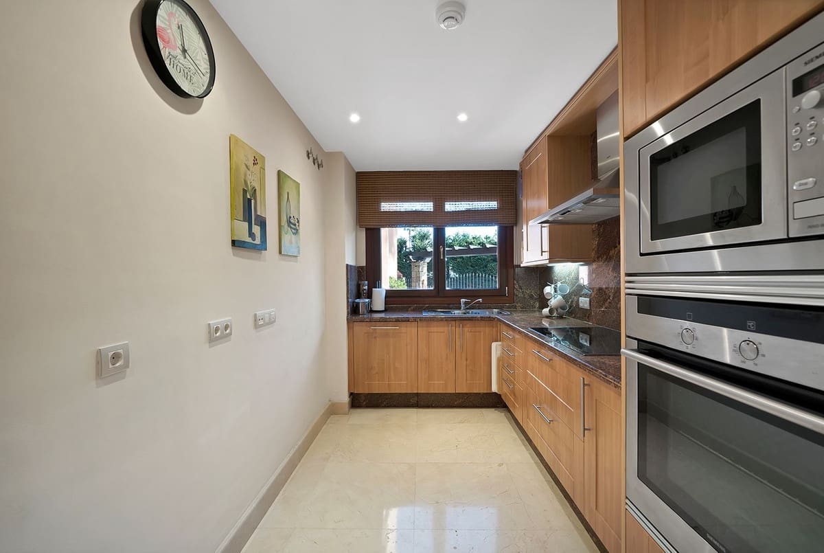 2 chambre Appartement à vendre à New Golden Mile avec piscine garage - 850 000 € (Ref: 9571800)