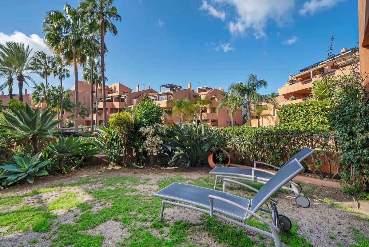 2 chambre Appartement à vendre à New Golden Mile avec piscine garage - 850 000 € (Ref: 9571800)