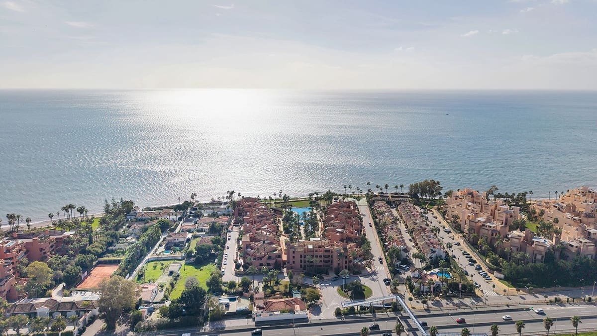 2 bedroom Apartment for sale in New Golden Mile with pool garage - € 850,000 (Ref: 9571800)