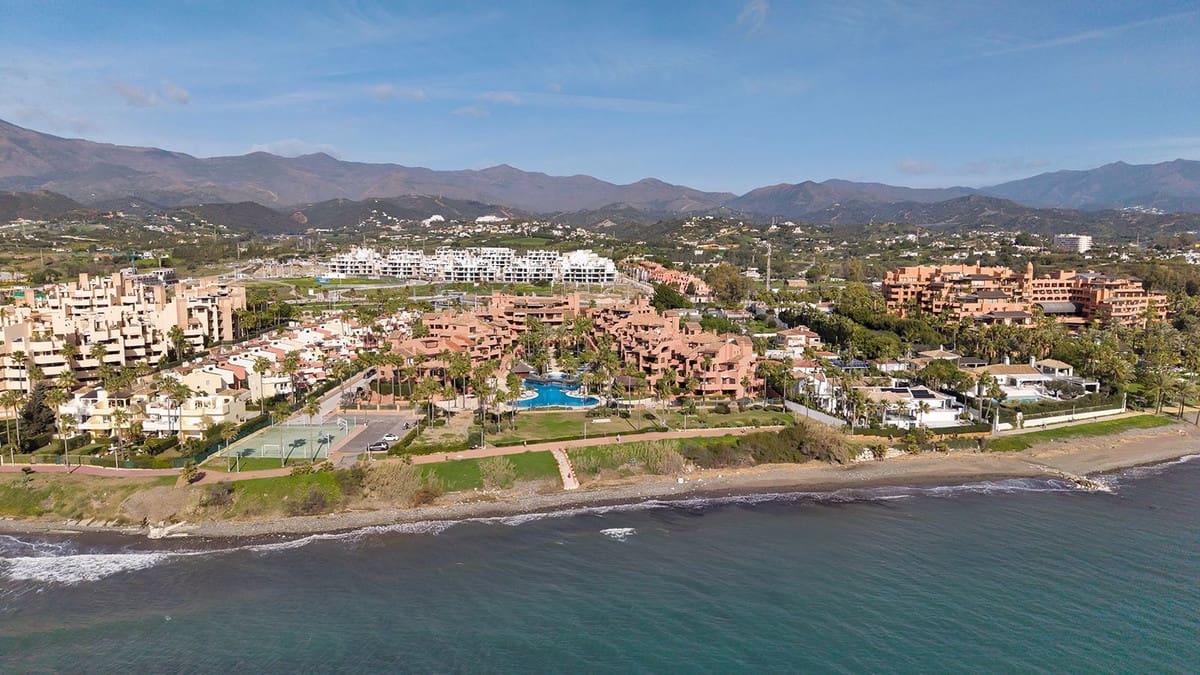 2 bedroom Apartment for sale in New Golden Mile with pool garage - € 850,000 (Ref: 9571800)