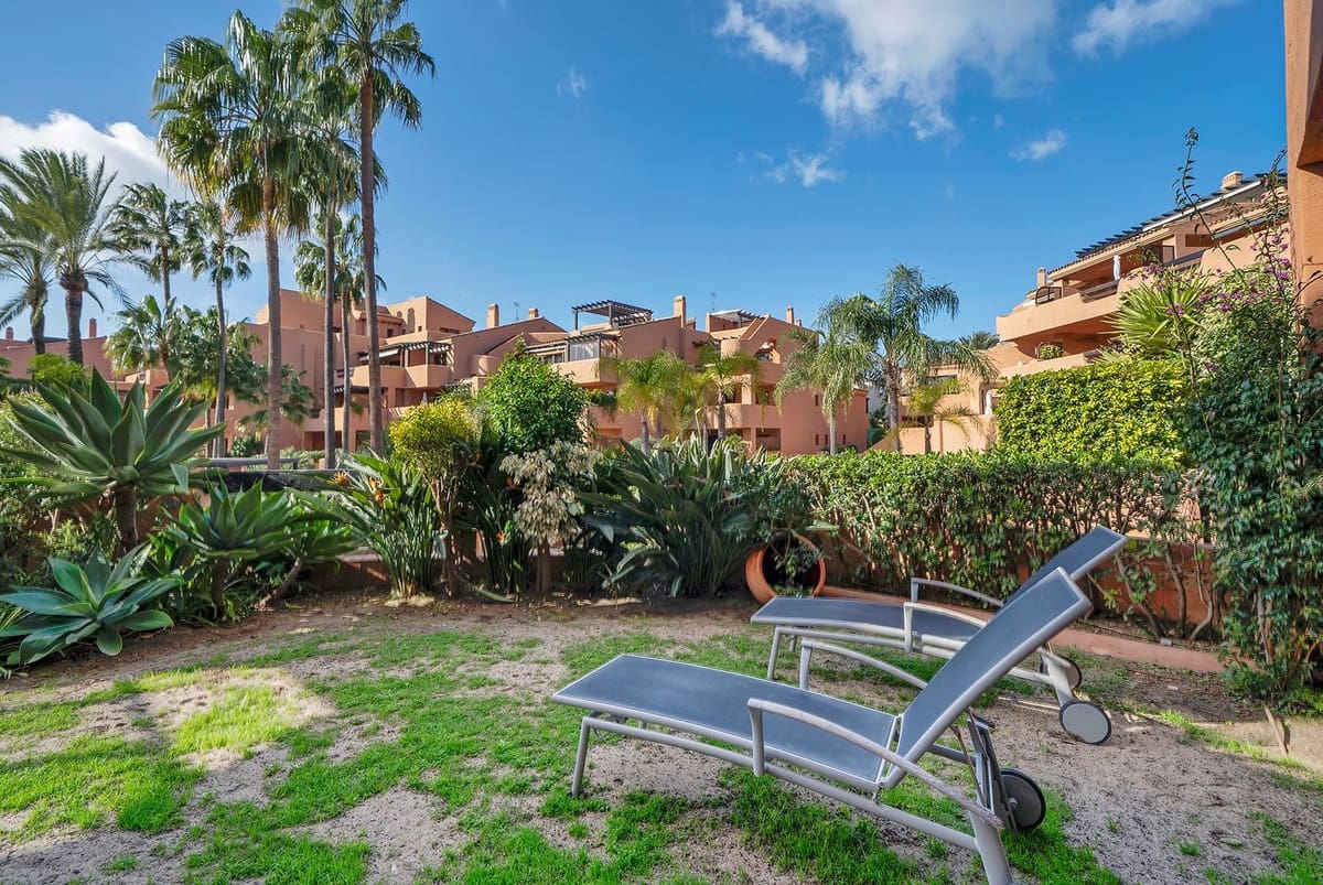 2 bedroom Apartment for sale in New Golden Mile with pool garage - € 850,000 (Ref: 9571800)