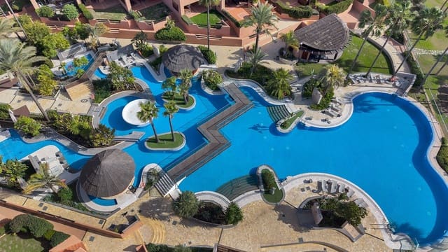 2 camera da letto Appartamento in vendita in New Golden Mile, Estepona con piscina garage - 850.000 € (Rif: 9571800)