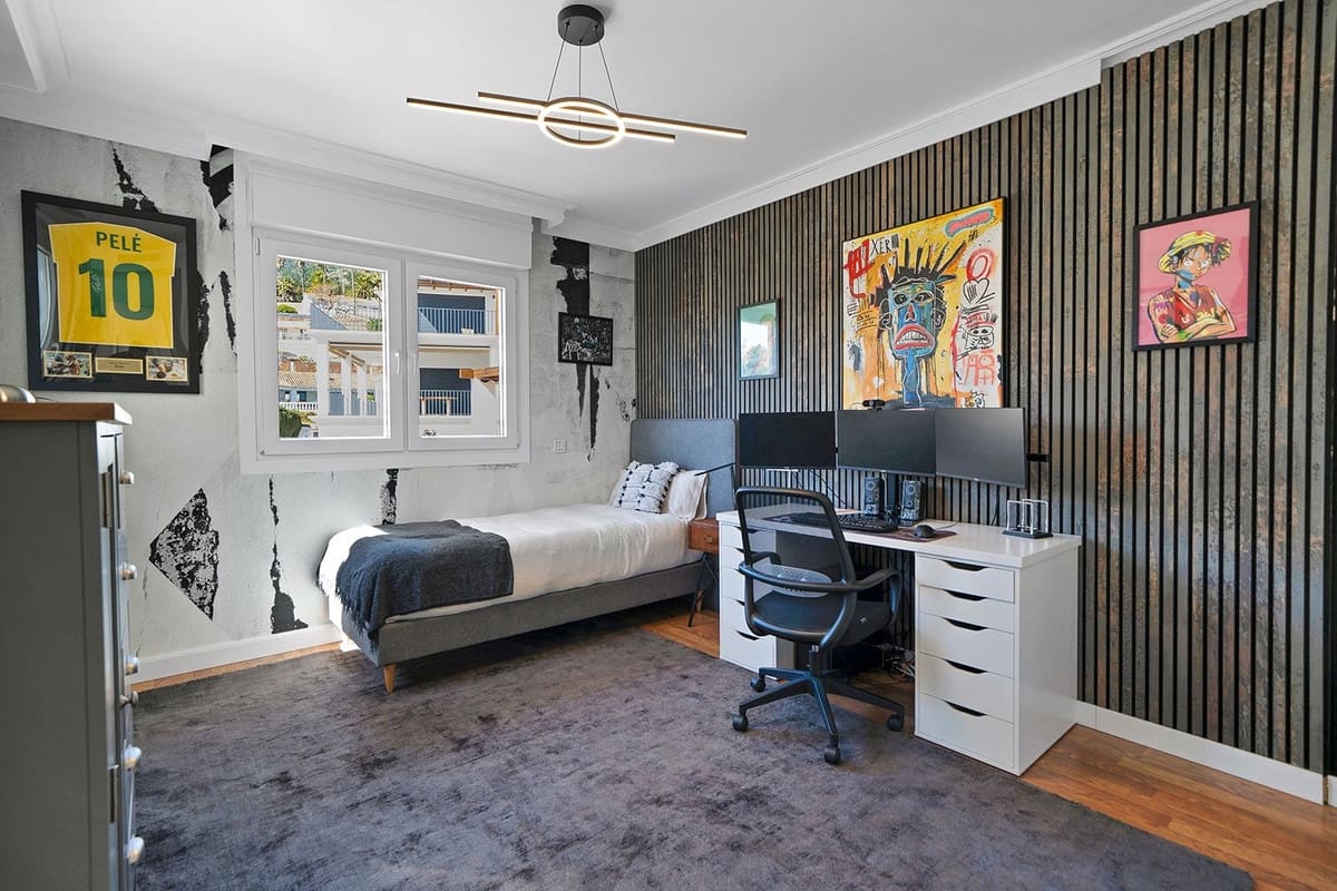 5 bedroom Villa for sale in Benalmadena with pool garage - € 1,895,000 (Ref: 9575137)