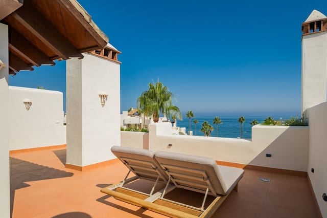 3 makuuhuone Kattohuoneisto myytävänä paikassa Estepona - 2 995 000 € (Ref: 9580144)