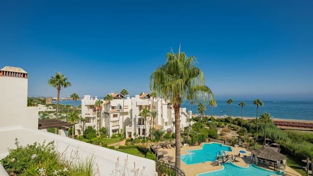 3 makuuhuone Kattohuoneisto myytävänä paikassa Estepona - 2 995 000 € (Ref: 9580144)