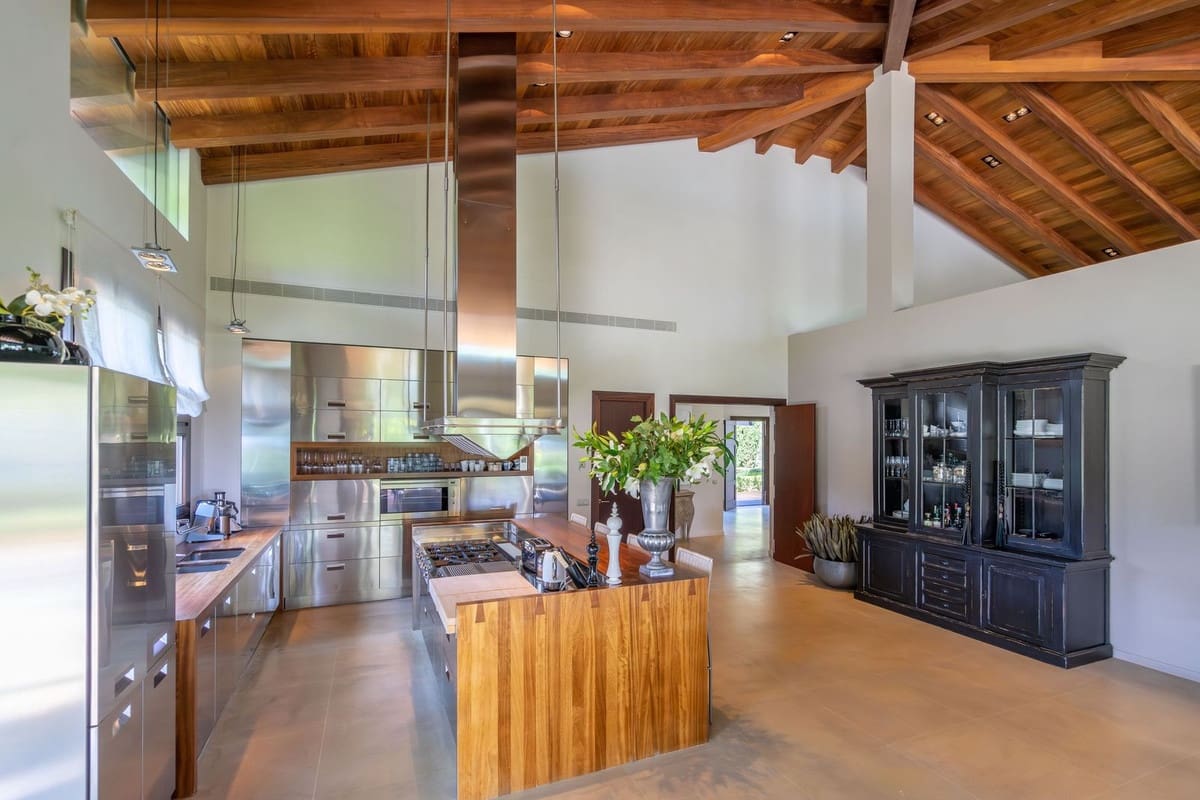 8 makuuhuone Huvila myytävänä paikassa La Zagaleta mukana uima-altaan 
autotalli - 8 900 000 € (Ref: 9585212)