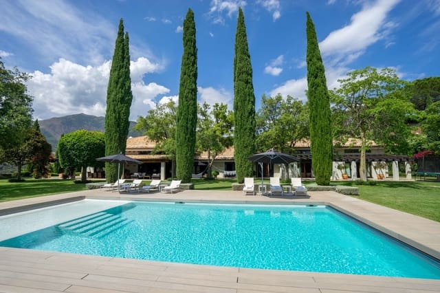 8 bedroom Villa for sale in La Zagaleta, Benahavís with pool garage - € 8,900,000 (Ref: 9585212)