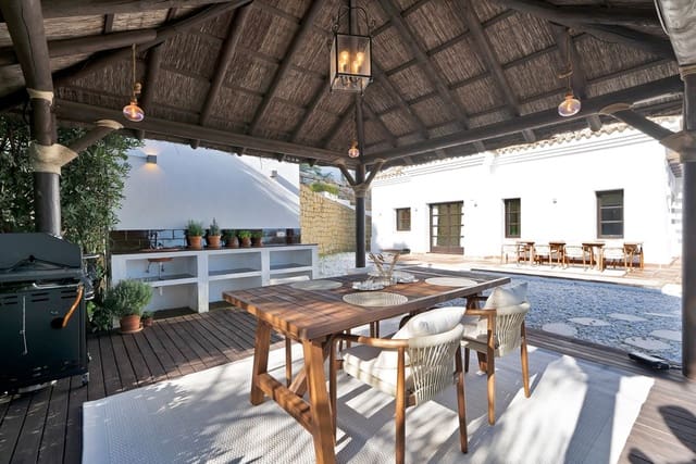 5 soverom Villa til salgs i Benahavís med svømmebasseng garasje - € 3 195 000 (Ref: 9611146)