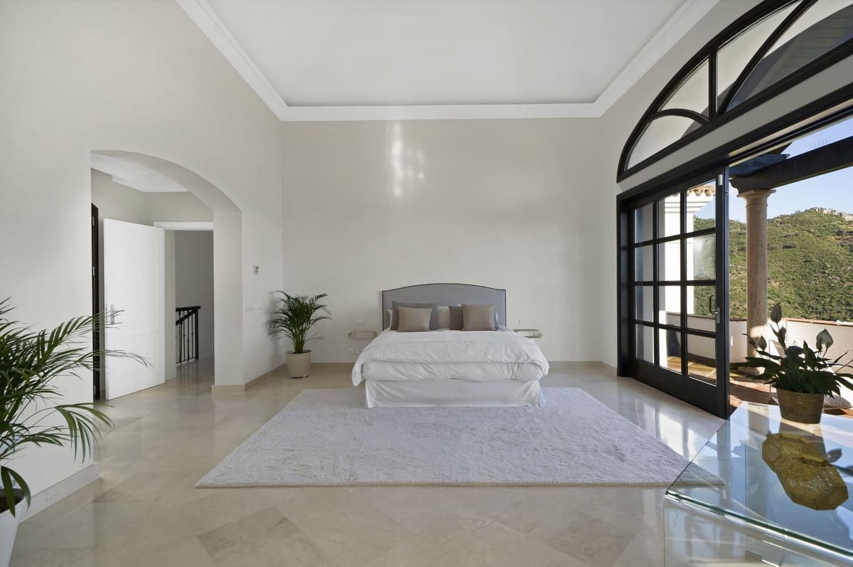 5 slaapkamer Villa te koop in Benahavis met zwembad garage - € 2.995.000 (Ref: 9611146)