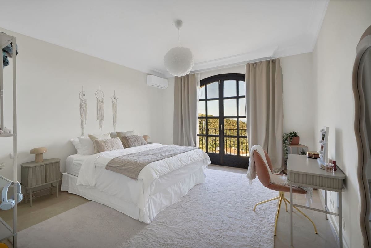 5 slaapkamer Villa te koop in Benahavis met zwembad garage - € 2.995.000 (Ref: 9611146)