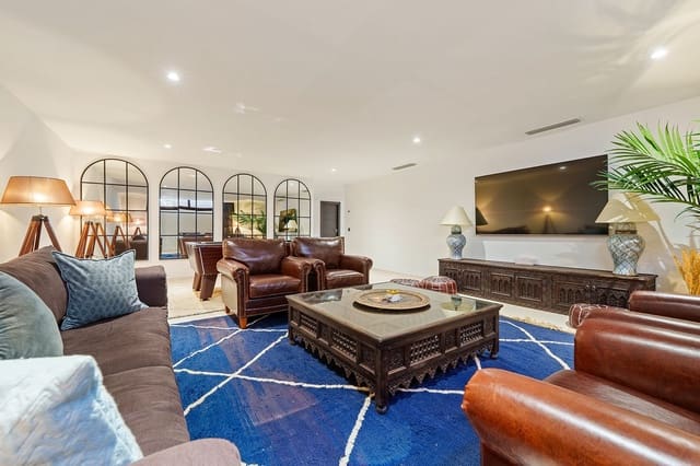 6 Zimmer Villa zu verkaufen in Nueva Andalucia, Marbella - 4.190.000 € (Ref: 9614614)