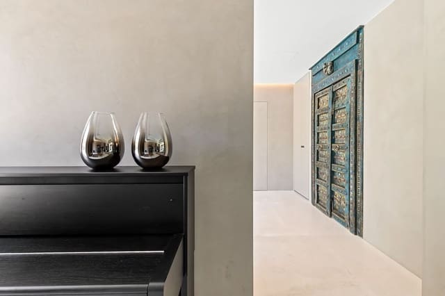 8 soveværelse Villa til salg i Río Real, Marbella - € 3.500.000 (Ref: 9625180)