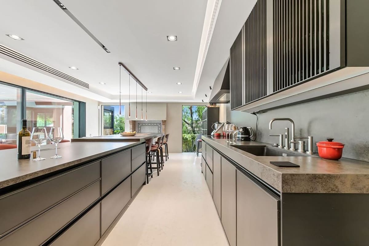 8 soverom Villa til salgs i Rio Real - € 3 500 000 (Ref: 9625180)