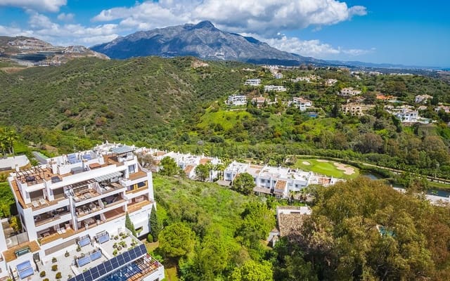 Building Plot for sale in Benahavís - € 2,200,000 (Ref: 9625181)