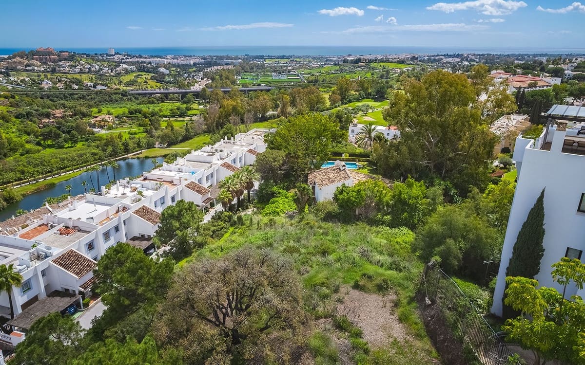 Bouwgrond te koop in Benahavis - € 2.200.000 (Ref: 9625181)