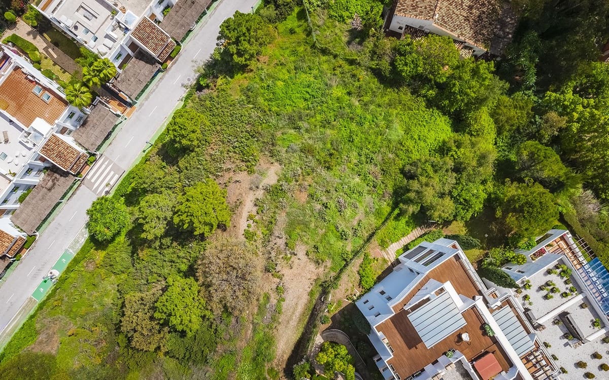 Bouwgrond te koop in Benahavis - € 2.200.000 (Ref: 9625181)