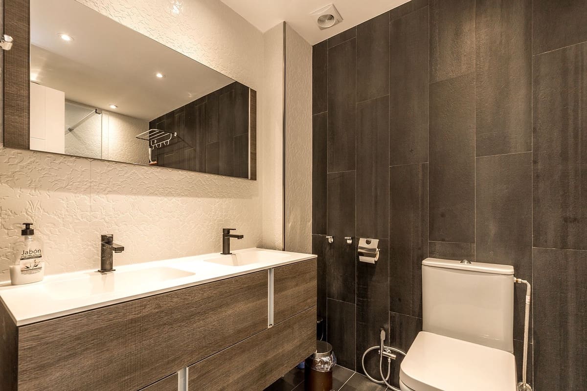 2 soveværelse Byhus til salg i Nueva Andalucia - € 745.000 (Ref: 9626079)