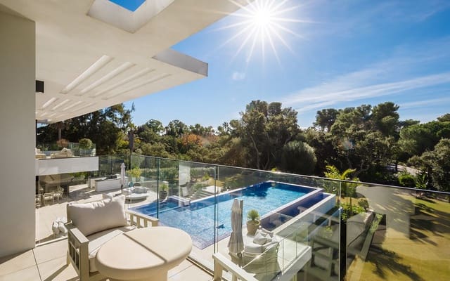 Chalet de 7 habitaciones en Sotogrande Costa, San Roque en venta - 12.995.000 € (Ref: 9626184)